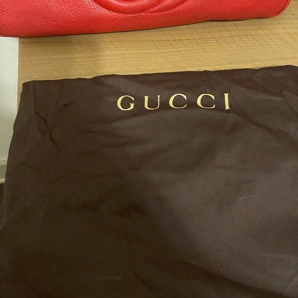 100% Authentic Gucci large soho bag with chain strap - Picture 2 of 13